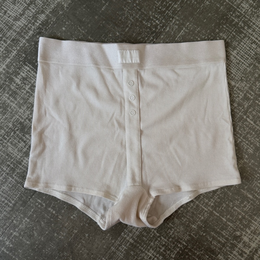 NWOT PINK Victoria's Secret Cream Ribbed Boy Short Panties